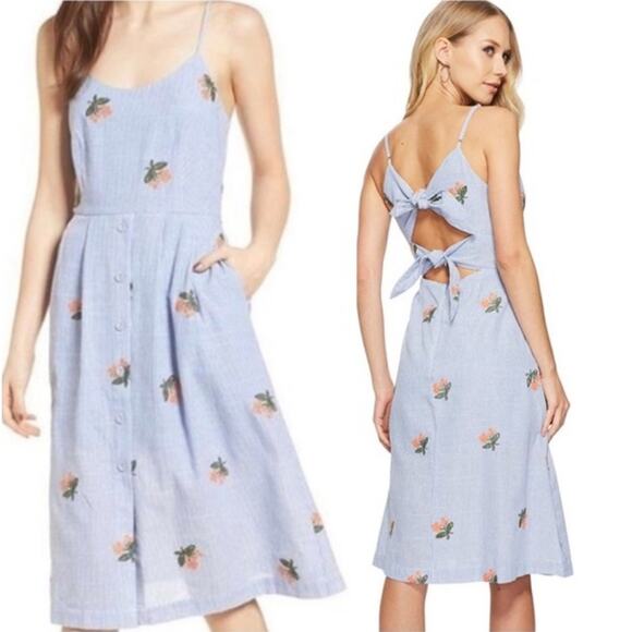 NWT J.O.A. Embroidered Back Tie Midi Dress Size M - Picture 2 of 11